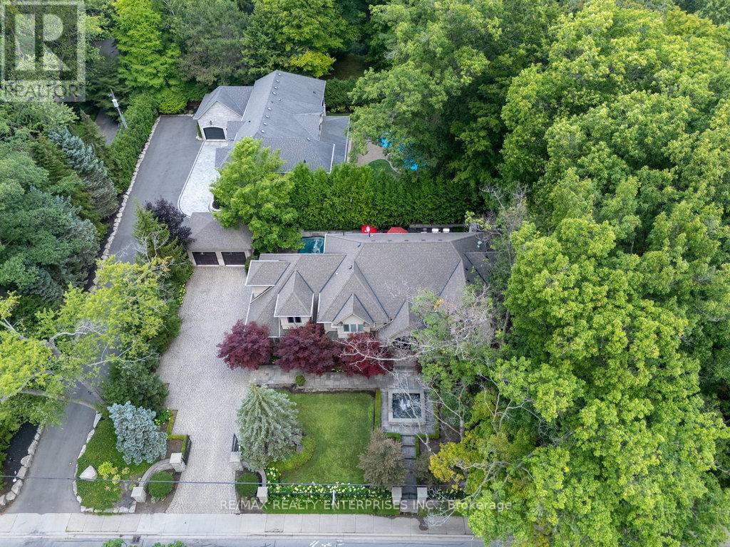 5047 Lakeshore Road Property Photo 3