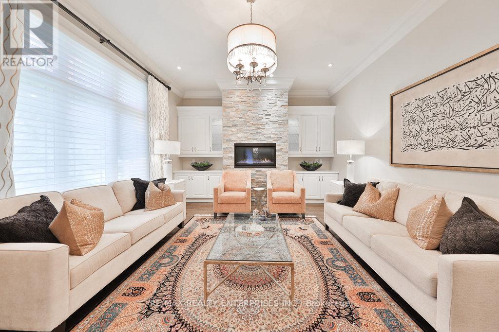 5047 Lakeshore Road Property Photo 8