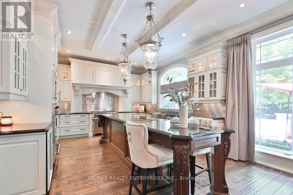 5047 Lakeshore Road Property Photo 13