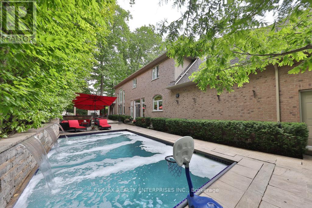 5047 Lakeshore Road Property Photo 47