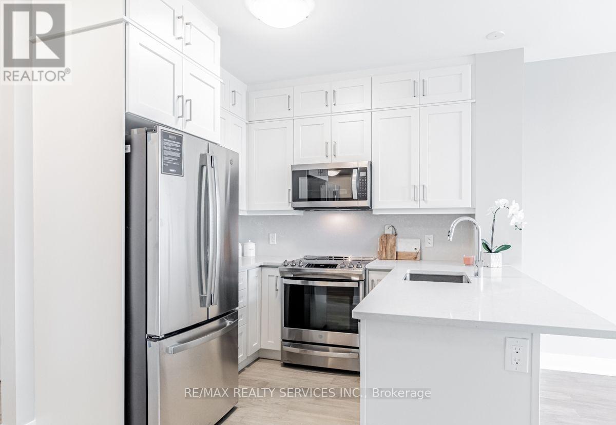 403 - 50 KAITTING TRAIL W Property Photo 1