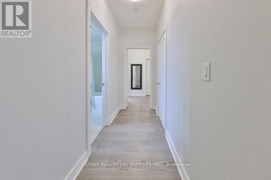 Gr17 - 1575 Lakeshore Road W Property Photo 23