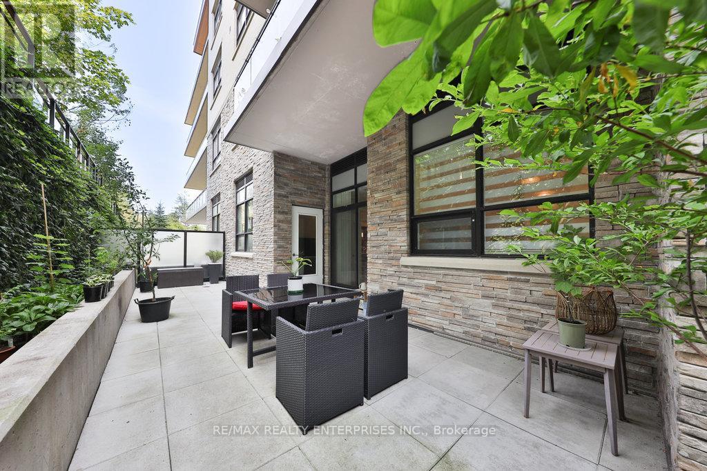 Gr17 - 1575 Lakeshore Road W Property Photo 35