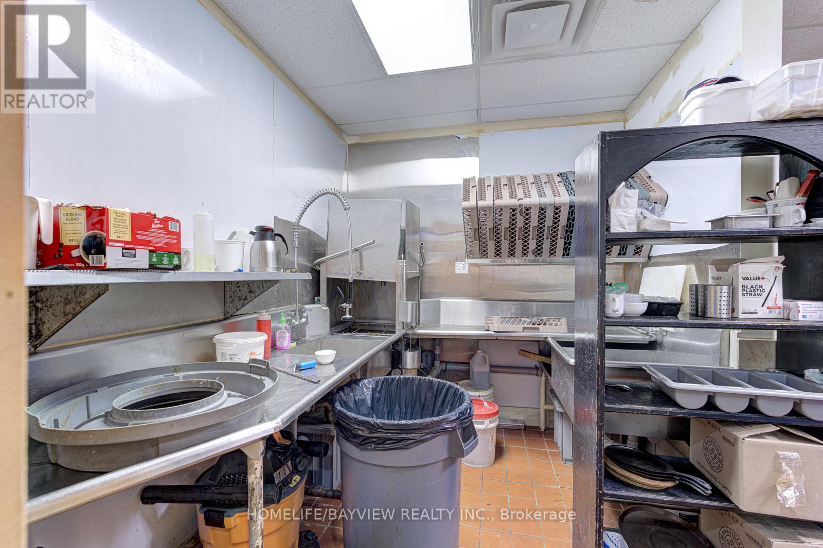 W12353067 Property Photo 26