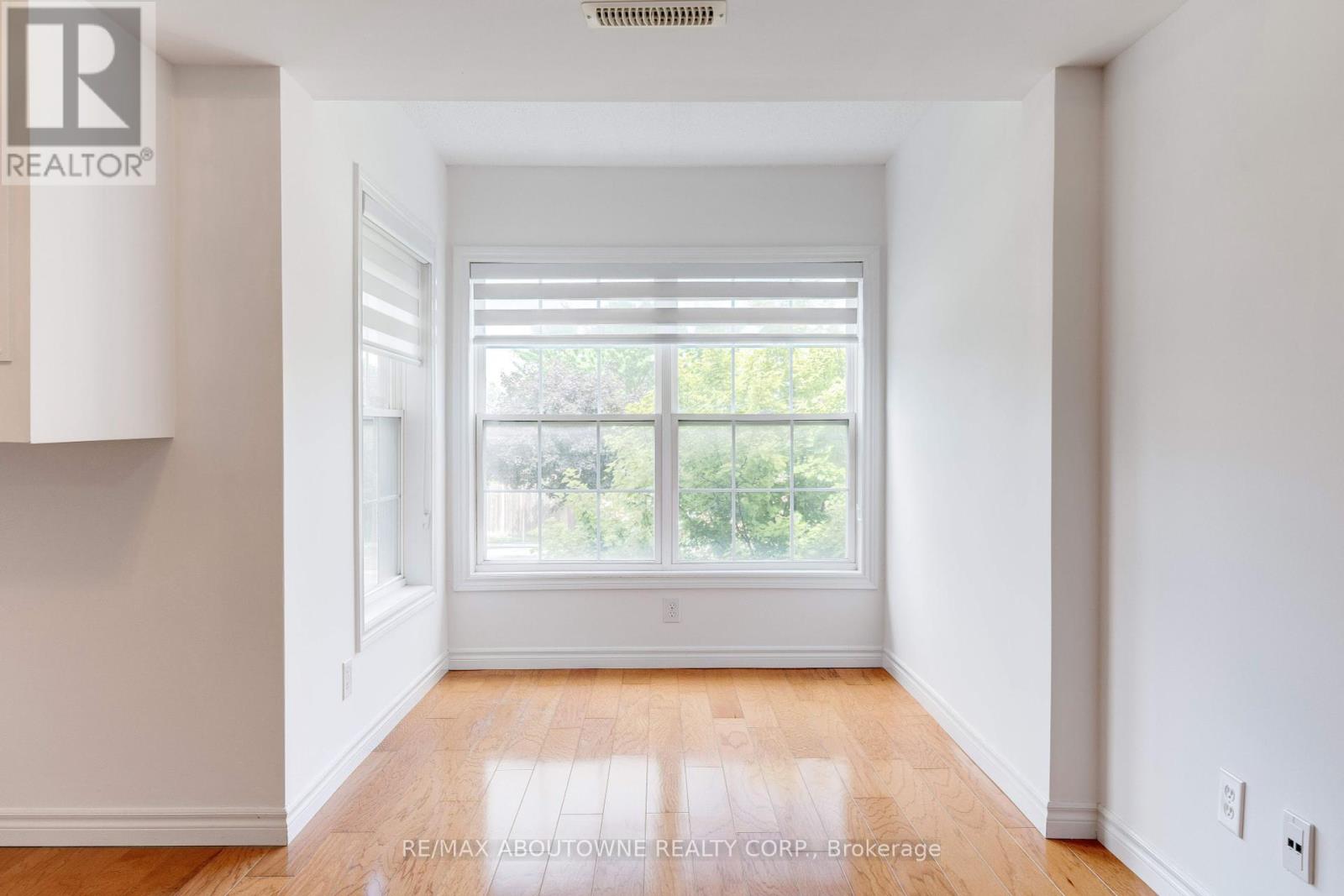 1460 Bishops Gate #212 Property Photo 7