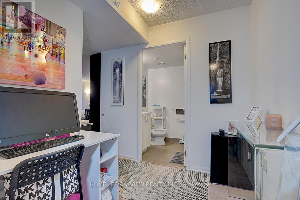 1723 - 800 Lawrence Avenue W Property Photo 12