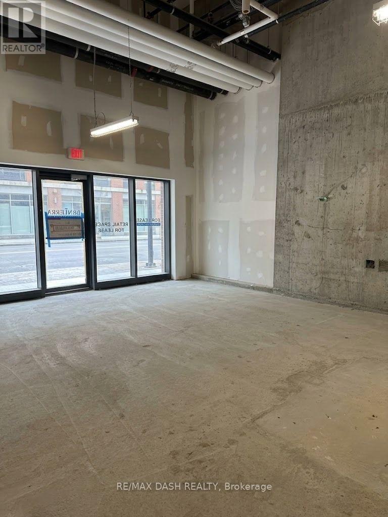 Unit B - 3065 Dufferin St Street Property Photo 4