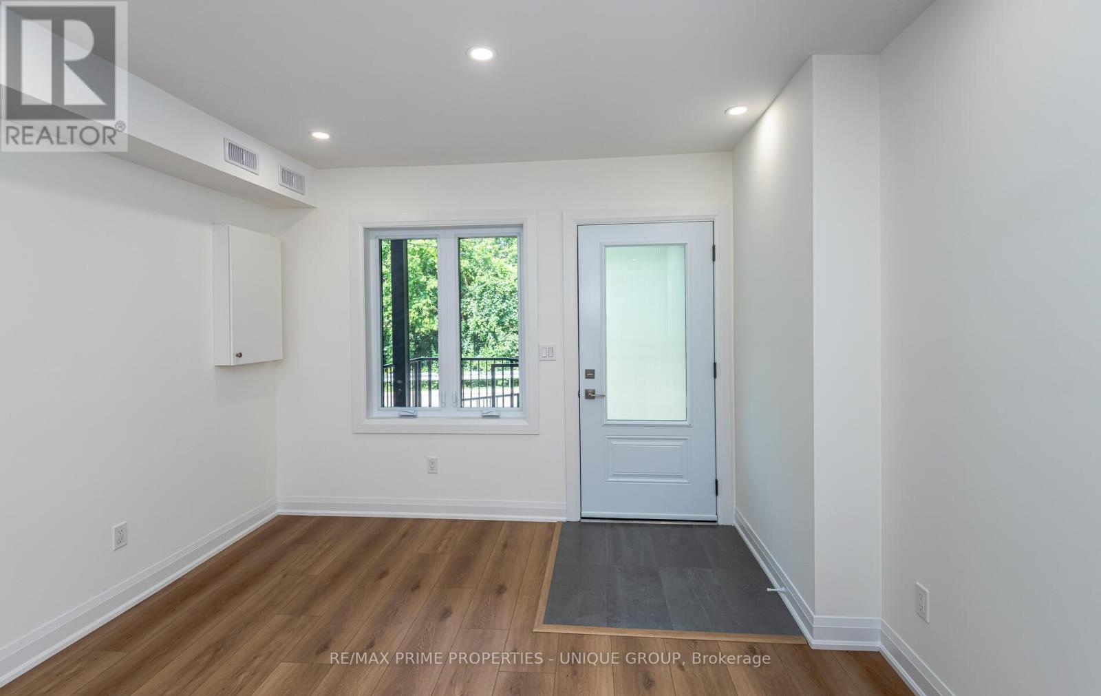 2 - 45 Astoria Avenue Property Photo 4