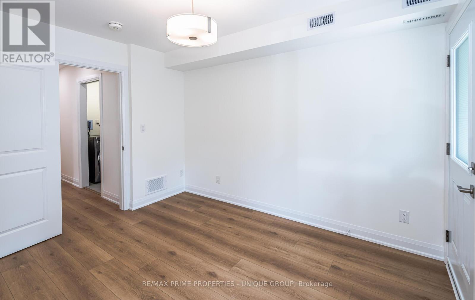 2 - 45 Astoria Avenue Property Photo 14