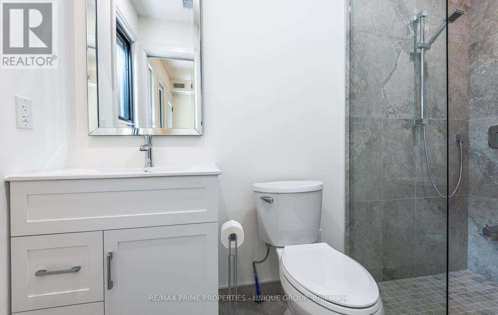 2 - 45 Astoria Avenue Property Photo 17