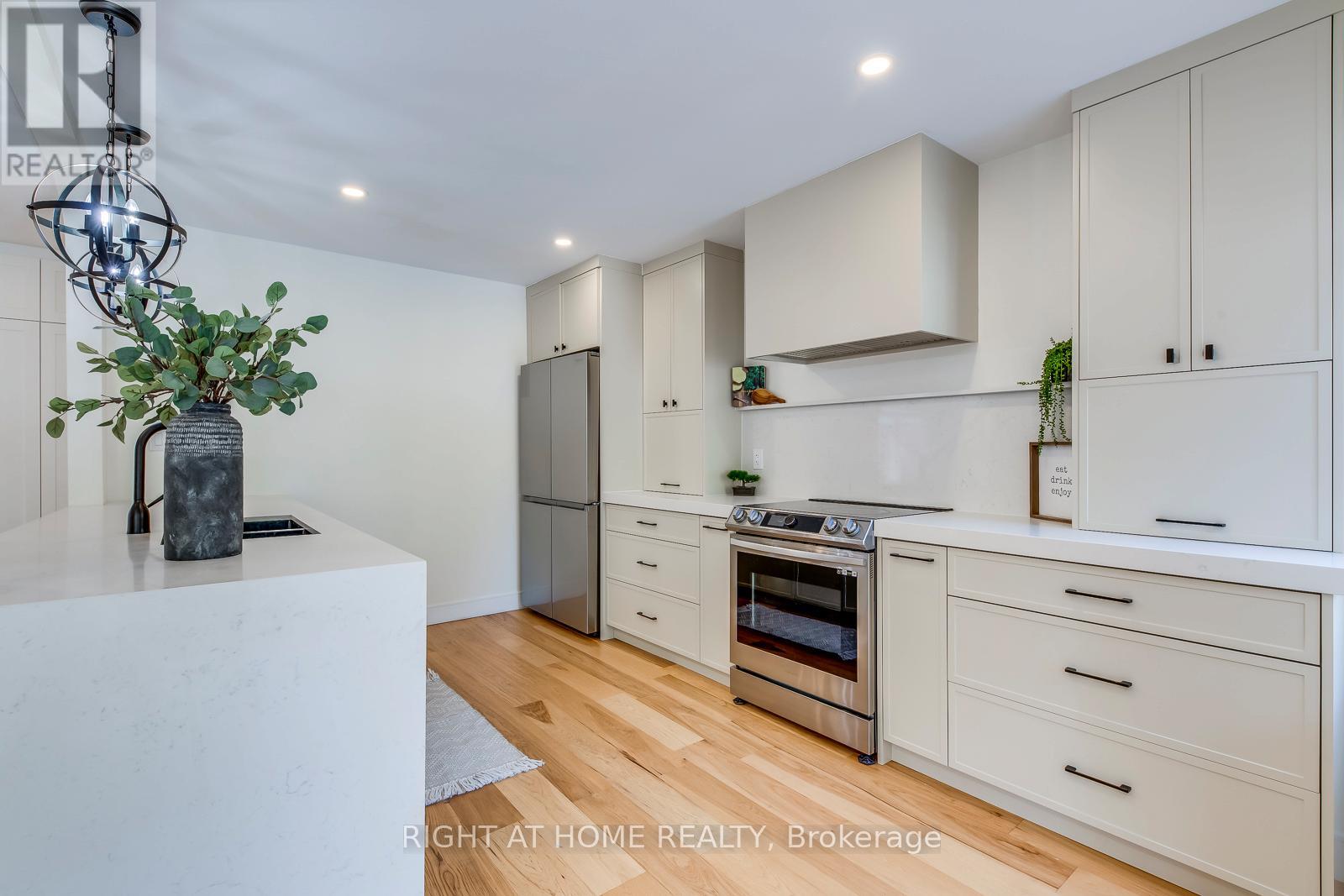 4230 Credit Pointe Drive Property Photo 10