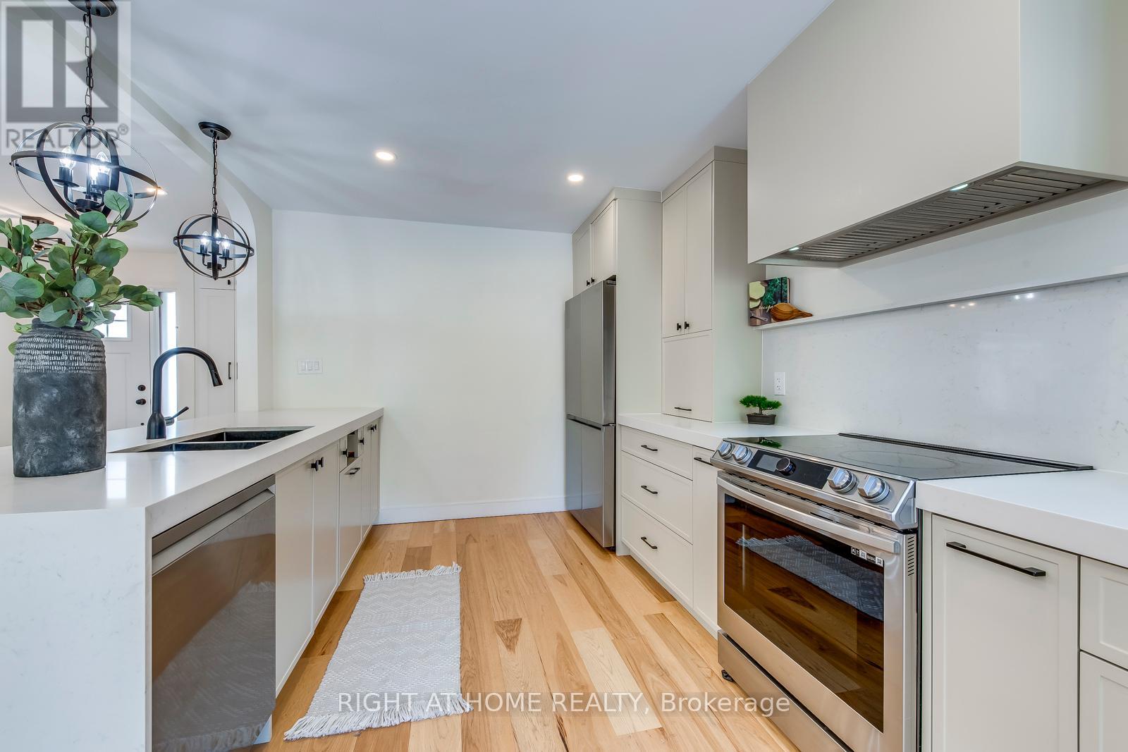 4230 Credit Pointe Drive Property Photo 11