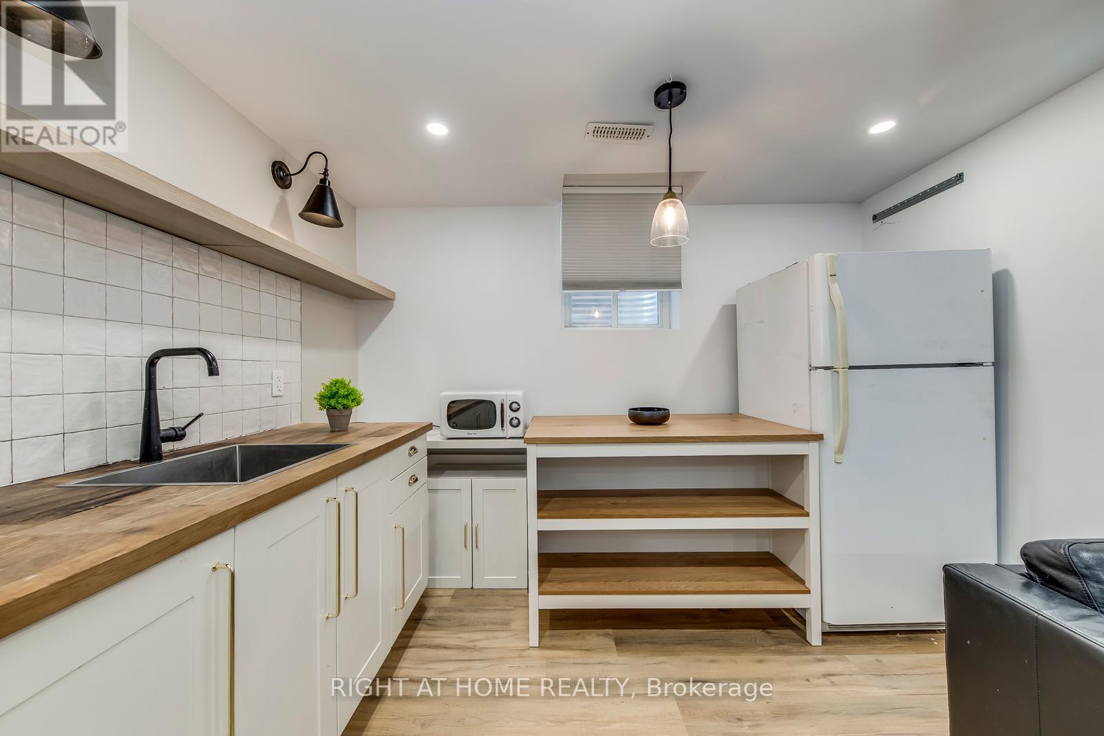 4230 Credit Pointe Drive Property Photo 36