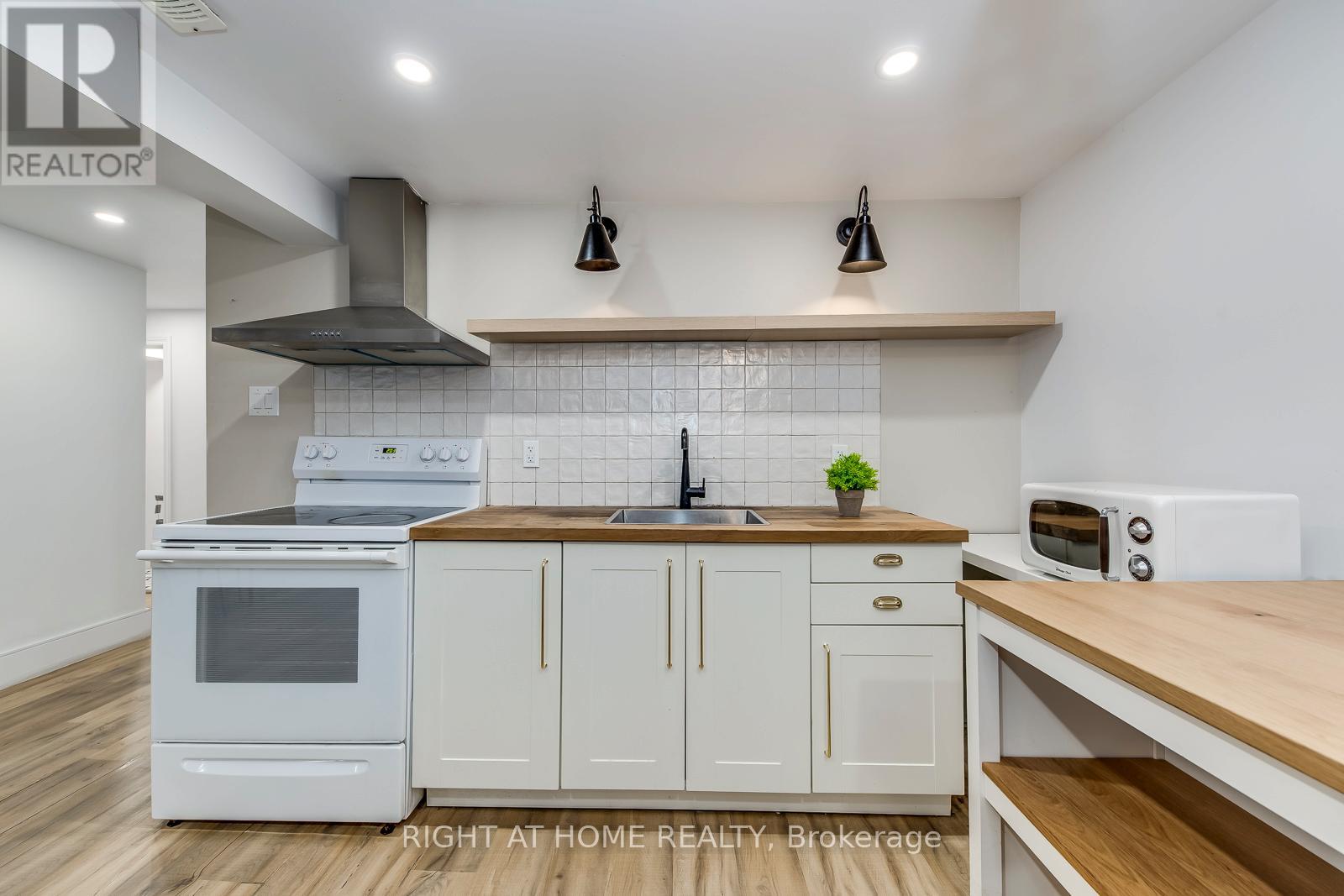 4230 Credit Pointe Drive Property Photo 38