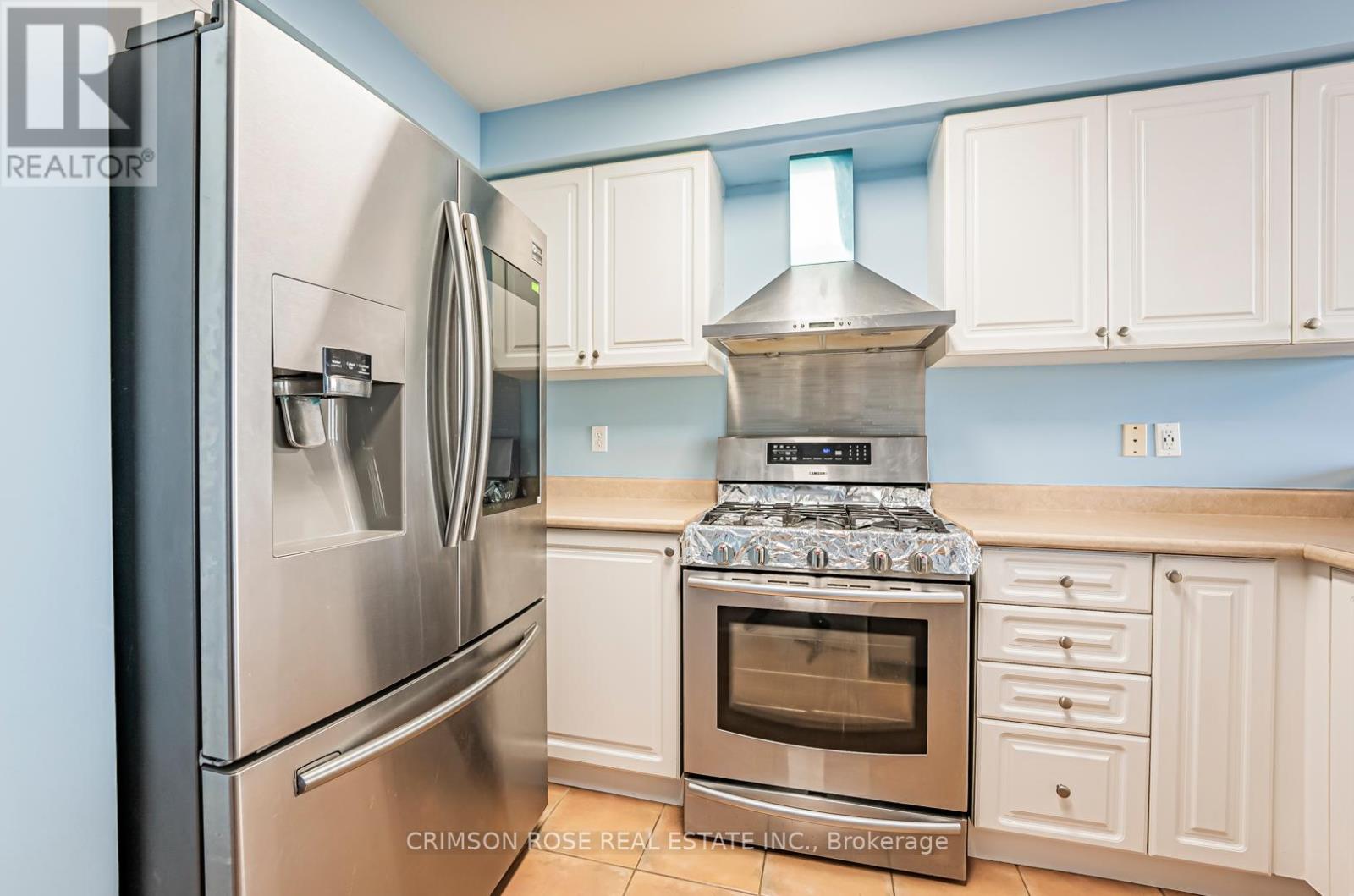 1290 Heritage Way #33 Property Photo 12