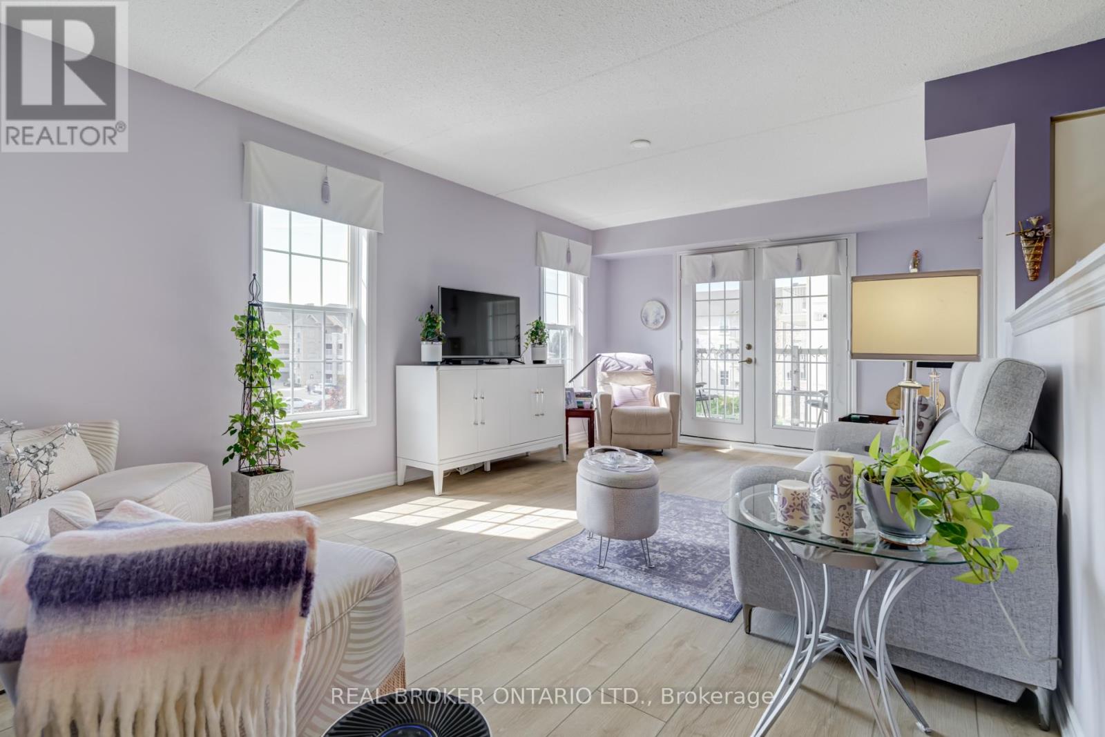 313 - 1460 BISHOPS GATE Property Photo 1