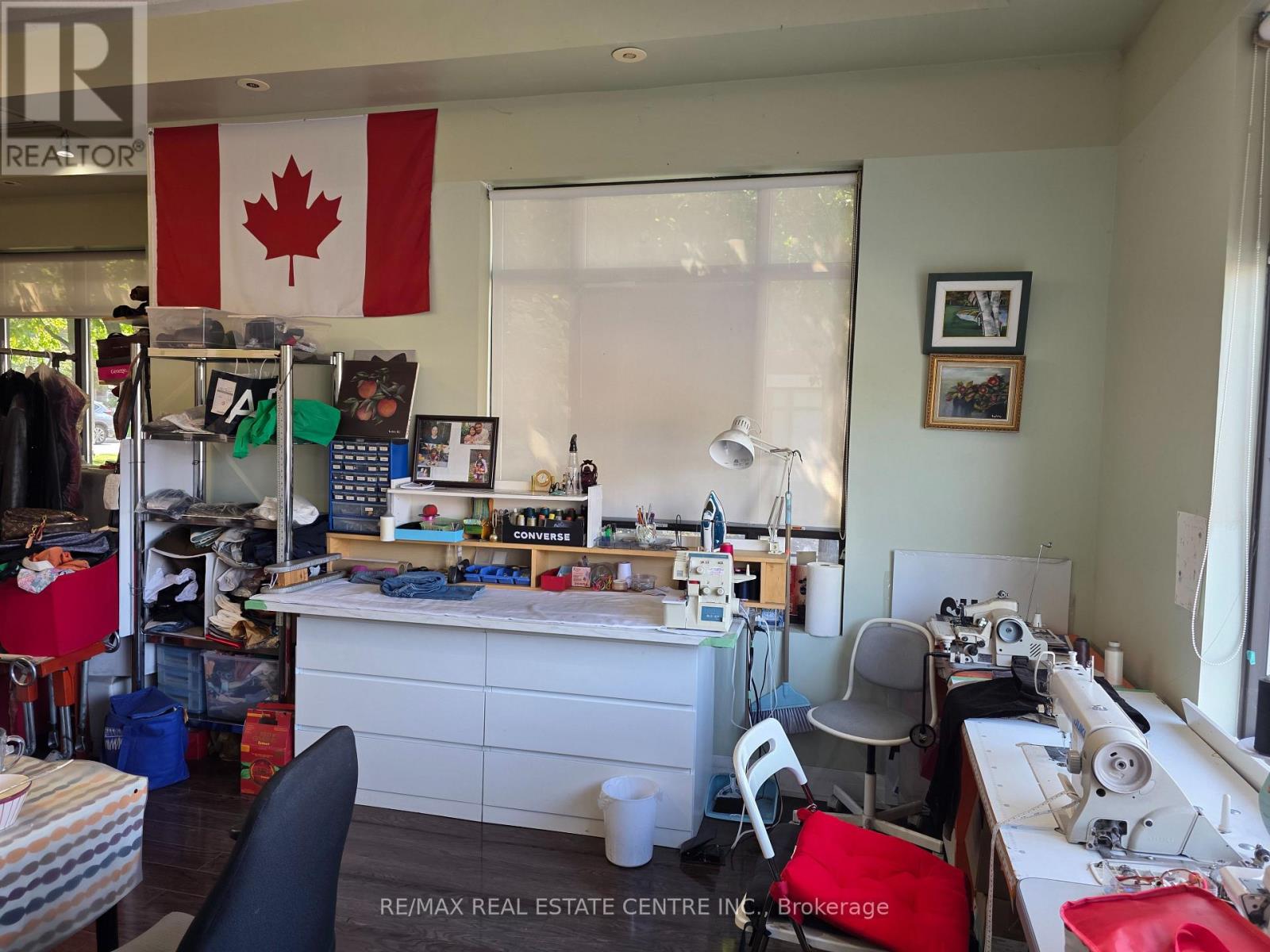 165 Lakeshore Road E Property Photo 7
