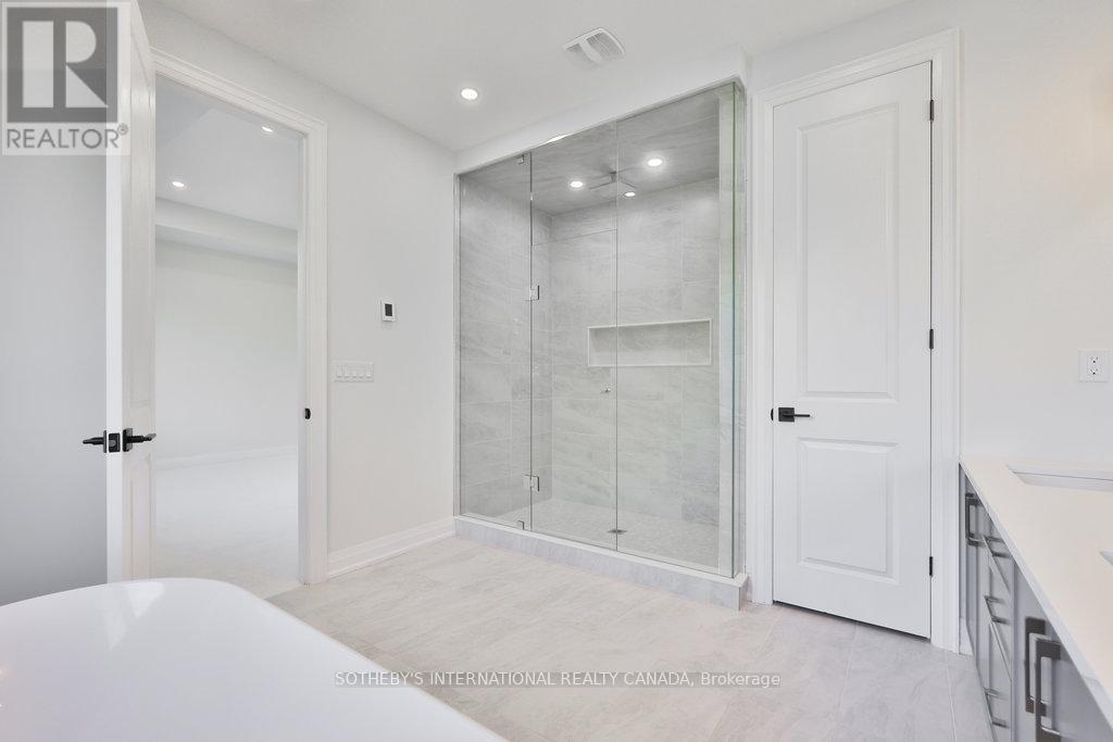 520 Markay Common Property Photo 24