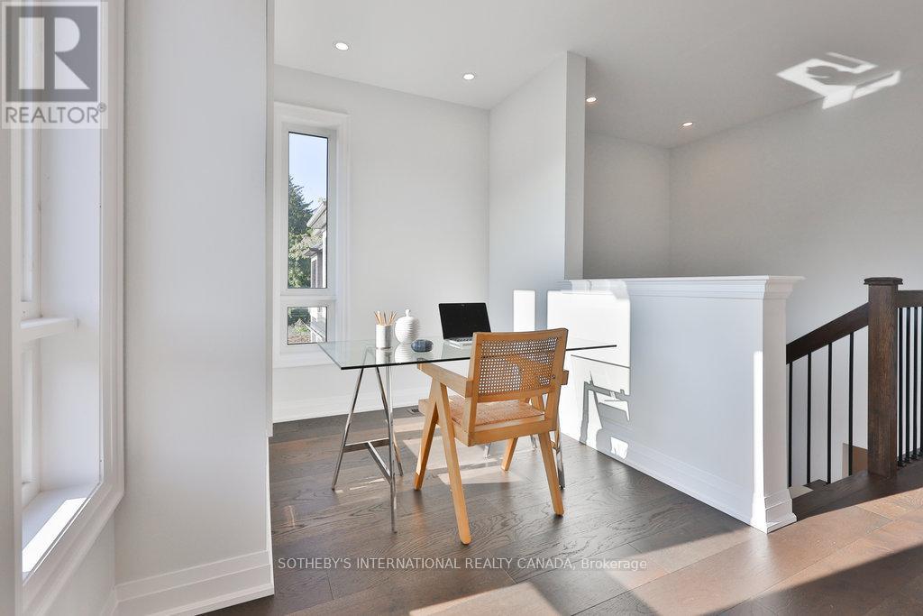 520 Markay Common Property Photo 31