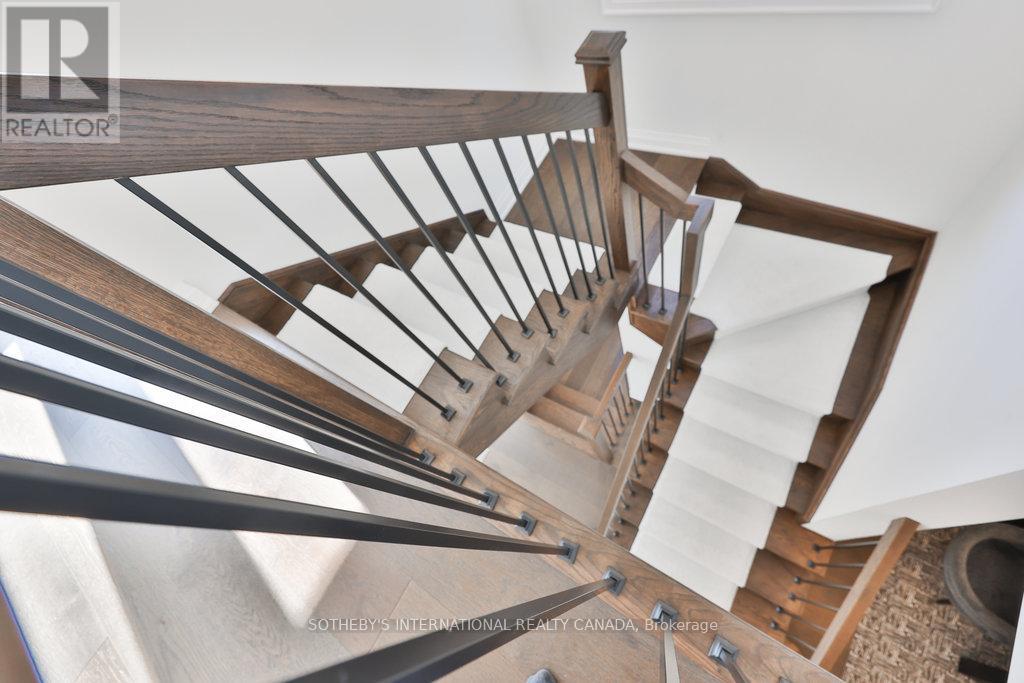 520 Markay Common Property Photo 35