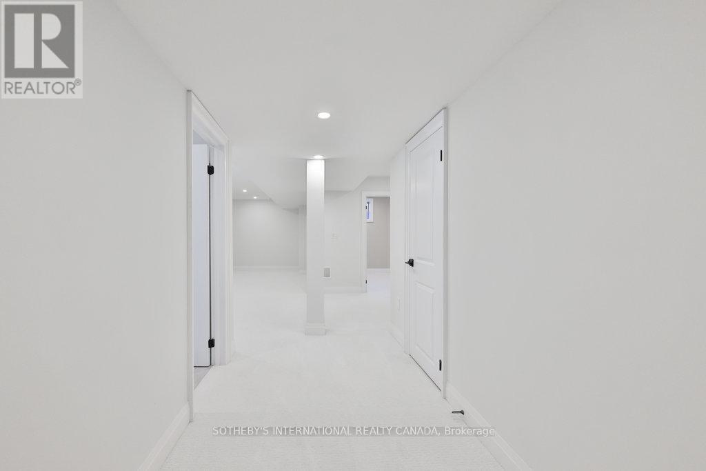 520 Markay Common Property Photo 36