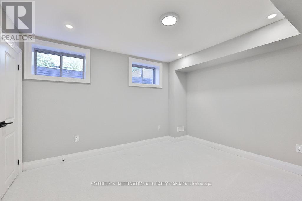 520 Markay Common Property Photo 39