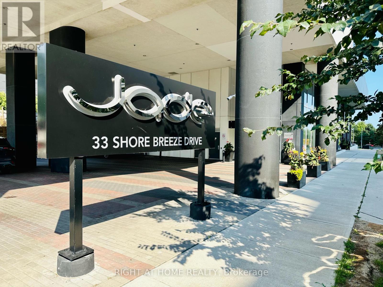 504 - 33 SHORE BREEZE DRIVE