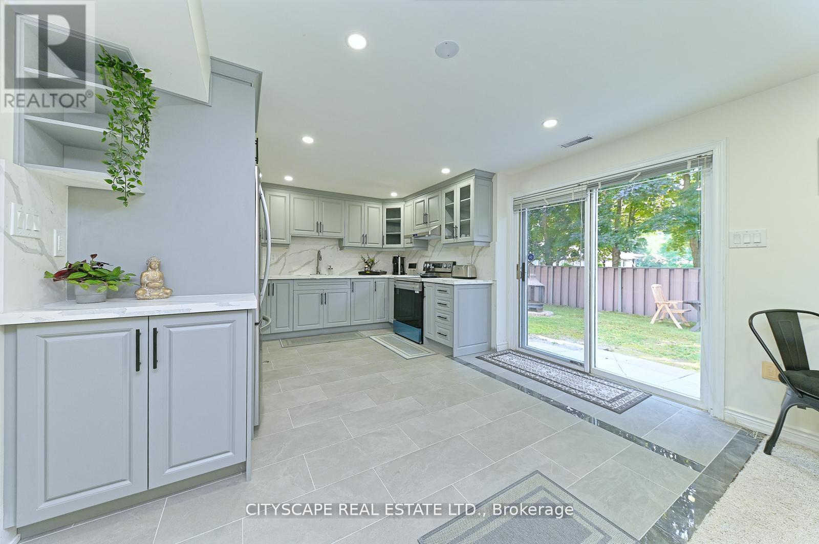 354 Plains Road W Property Photo 8