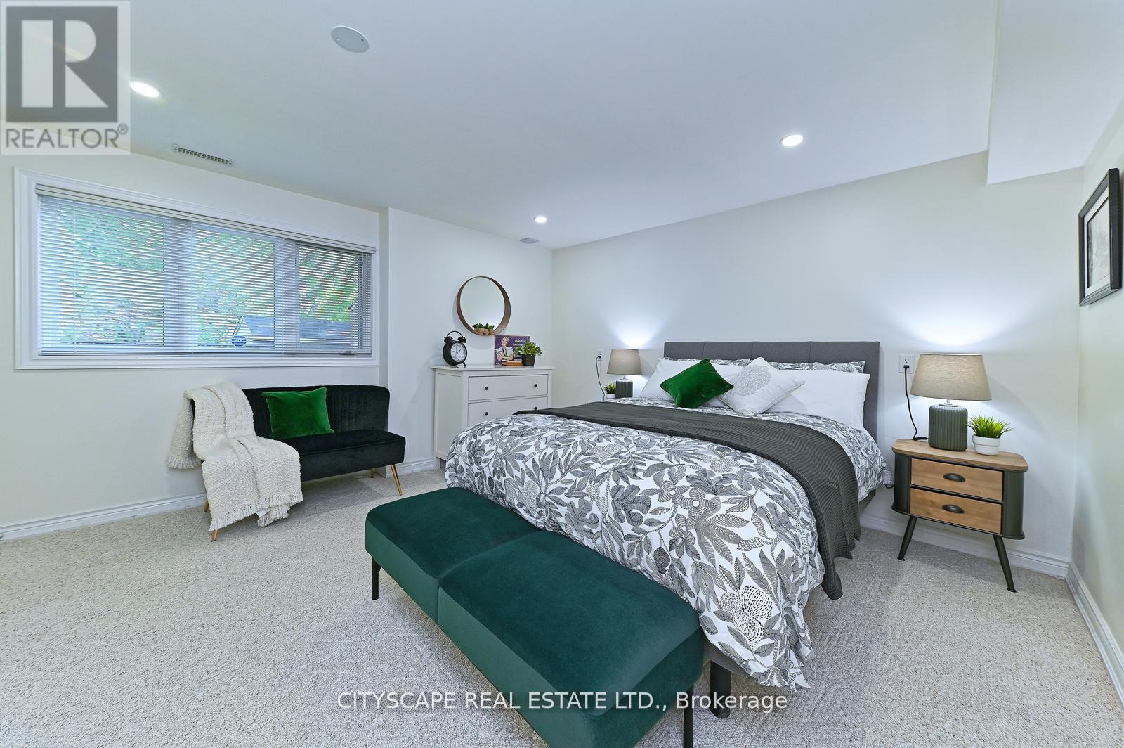 354 Plains Road W Property Photo 15