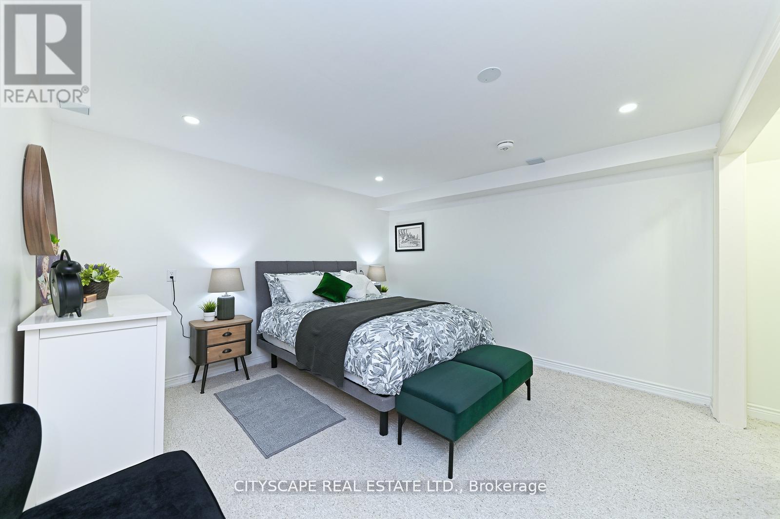 354 Plains Road W Property Photo 16