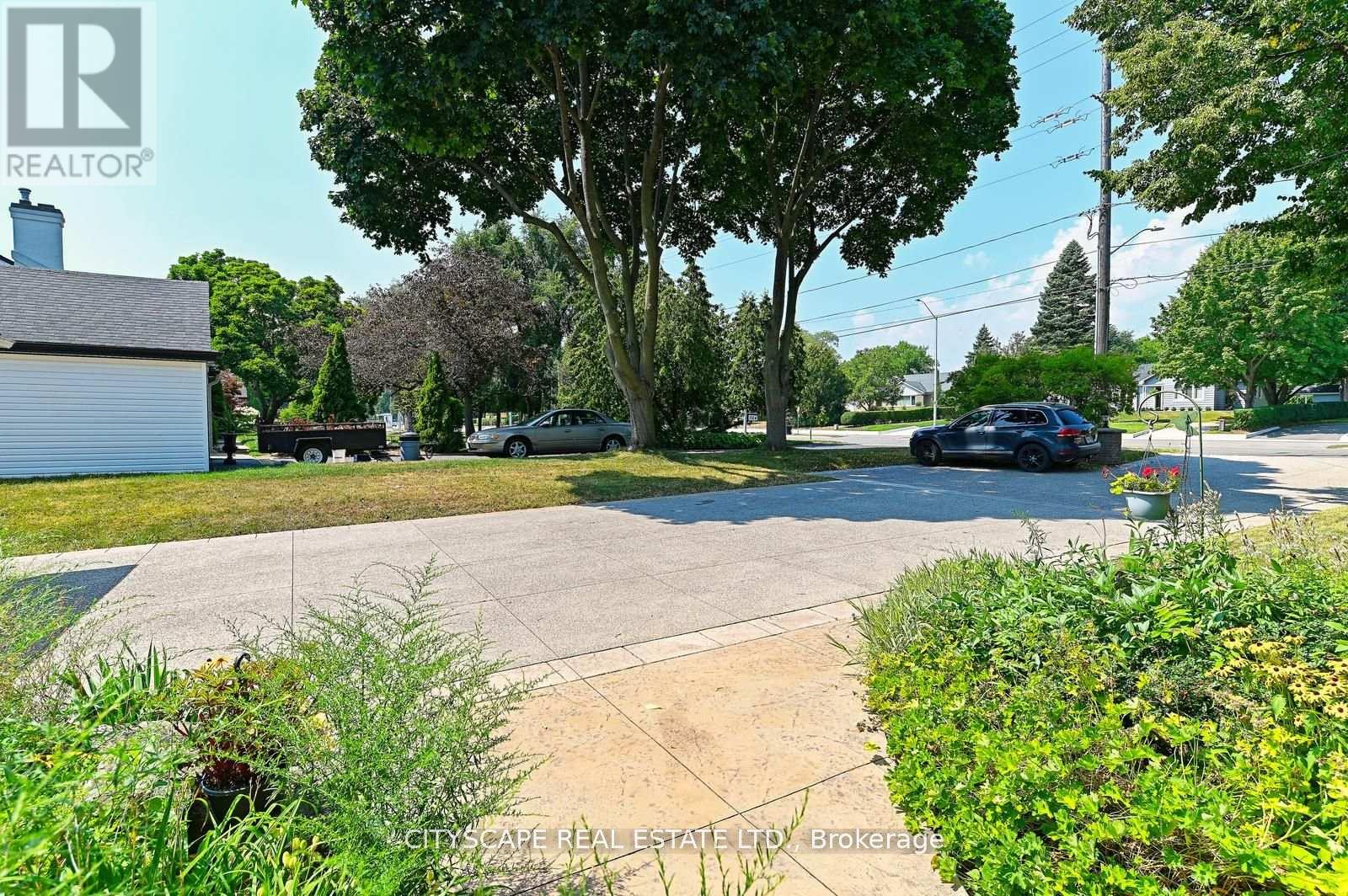 354 Plains Road W Property Photo 29
