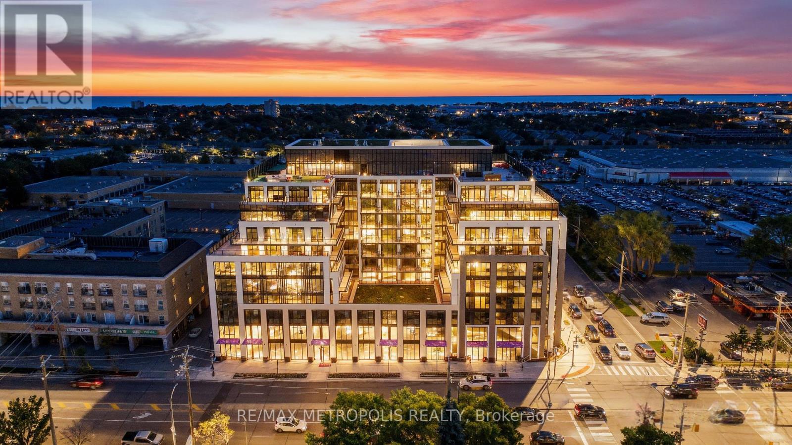 720 - 801 THE QUEENSWAY Property Photo 1