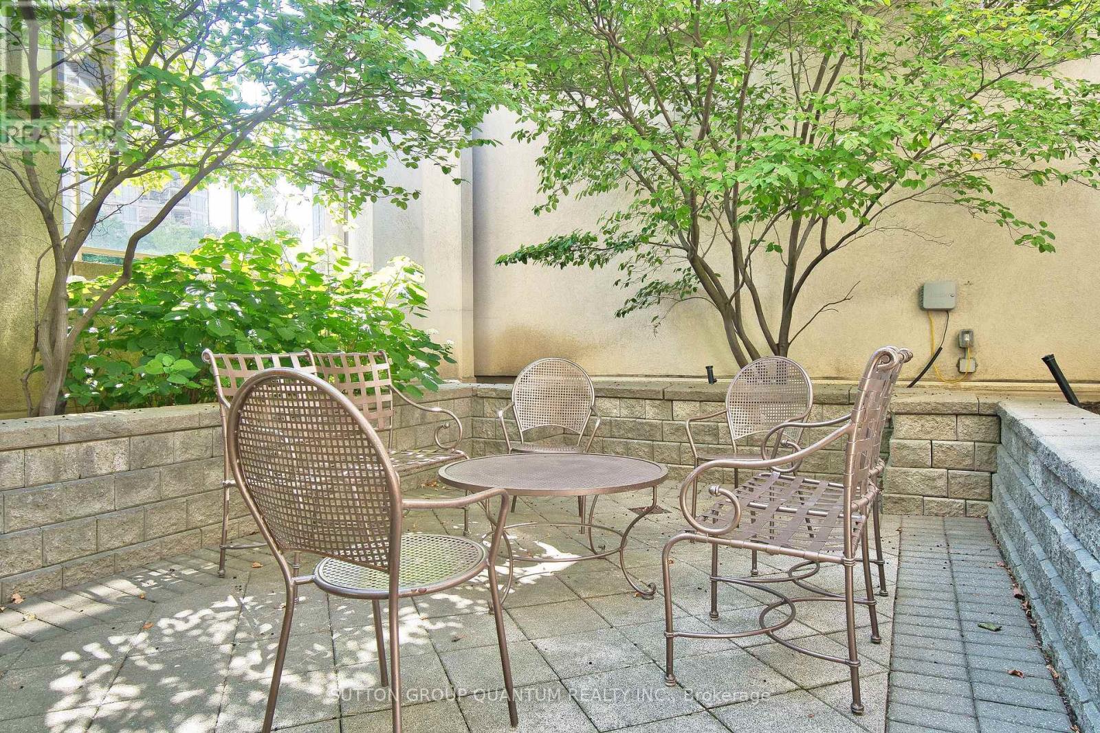 716 - 25 Kingsbridge Garden Circle Property Photo 23