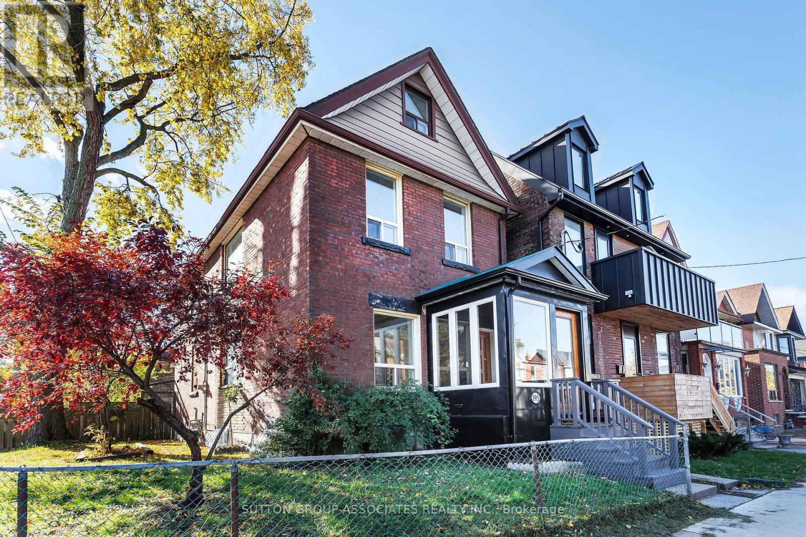 195 Hallam Street Property Photo 1