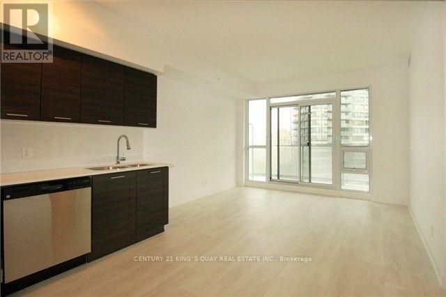 2212 Lakeshore Boulevard #1604 Property Photo 3