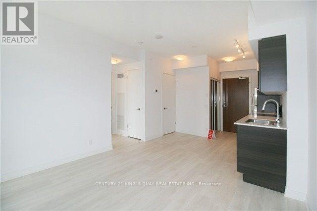 2212 Lakeshore Boulevard #1604 Property Photo 4