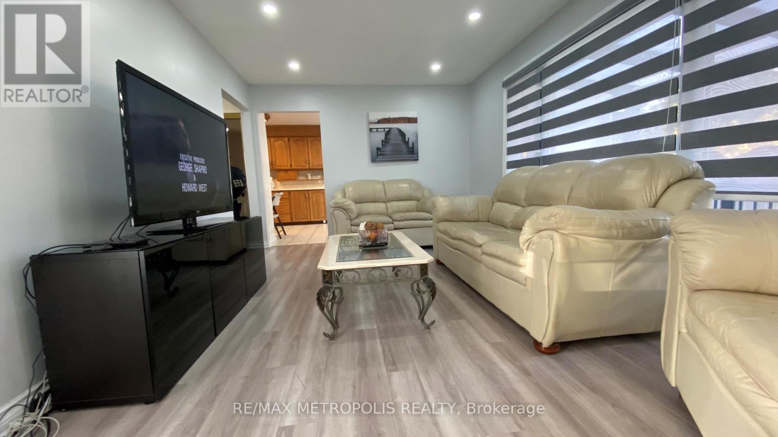 6 Madoc Drive #upper Property Photo 11