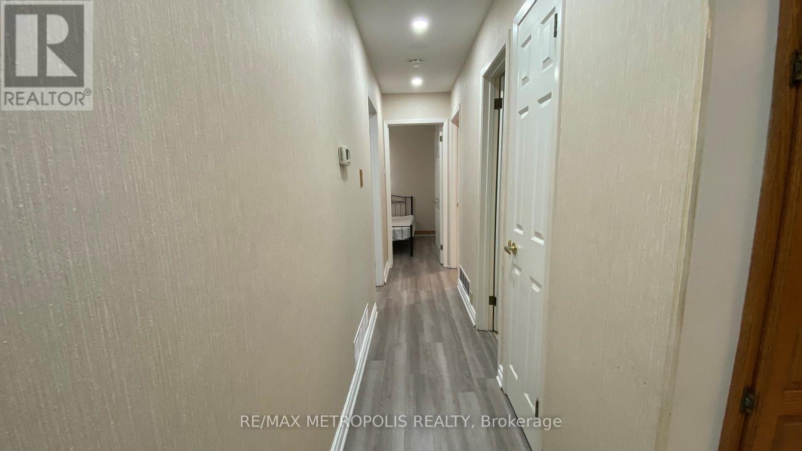 6 Madoc Drive #upper Property Photo 20