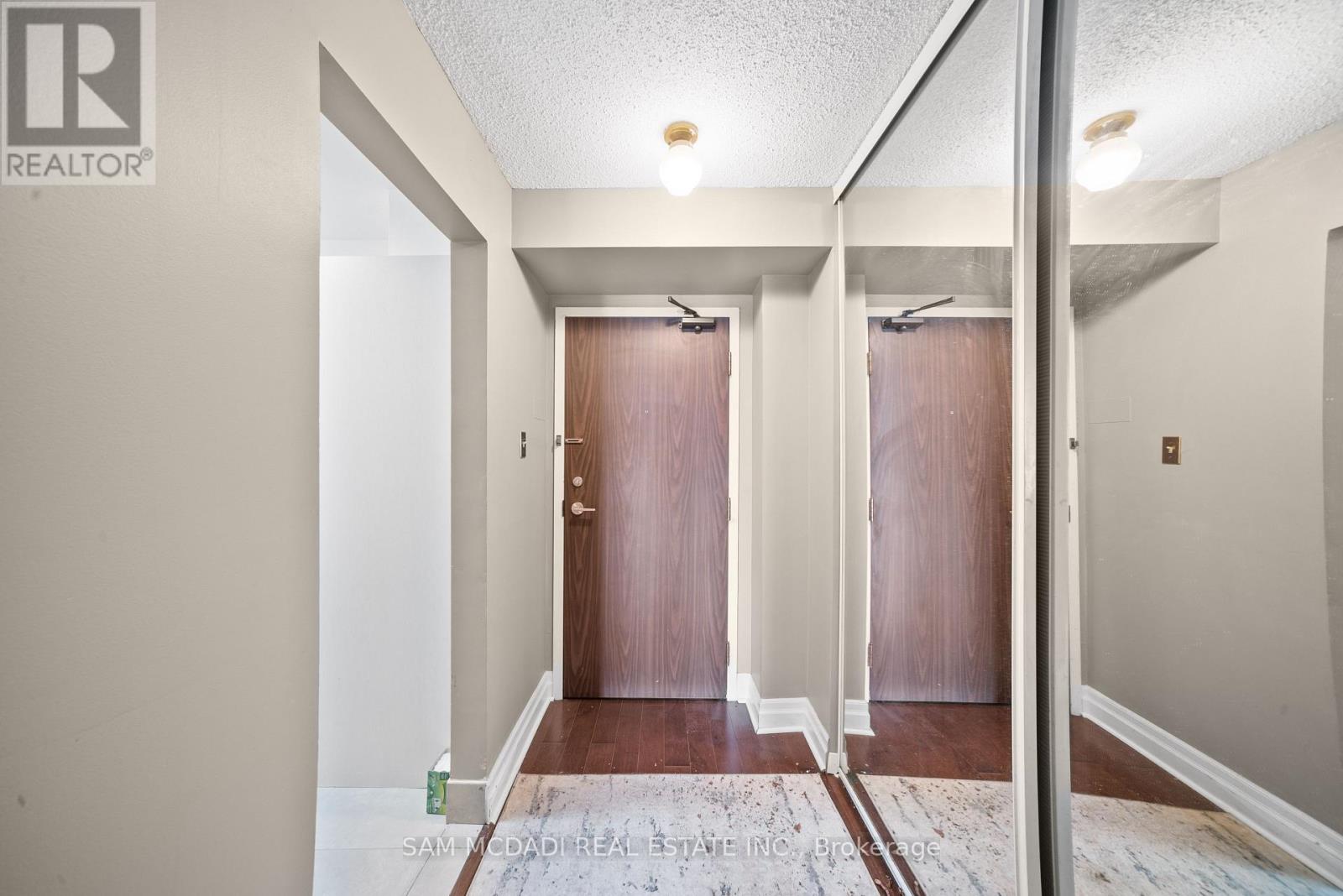 1485 Lakeshore Road #1109 Property Photo 4