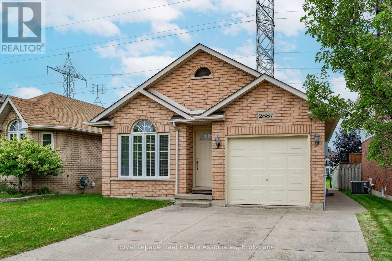 2887 Darien Road Property Photo 2