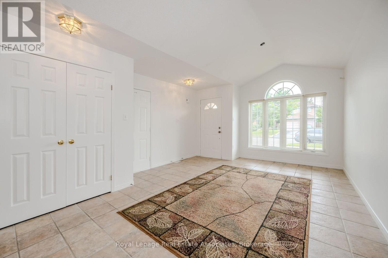 2887 Darien Road Property Photo 9