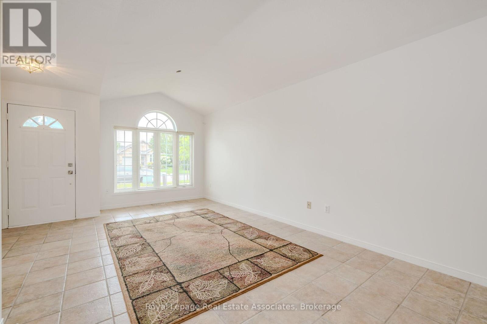 2887 Darien Road Property Photo 10