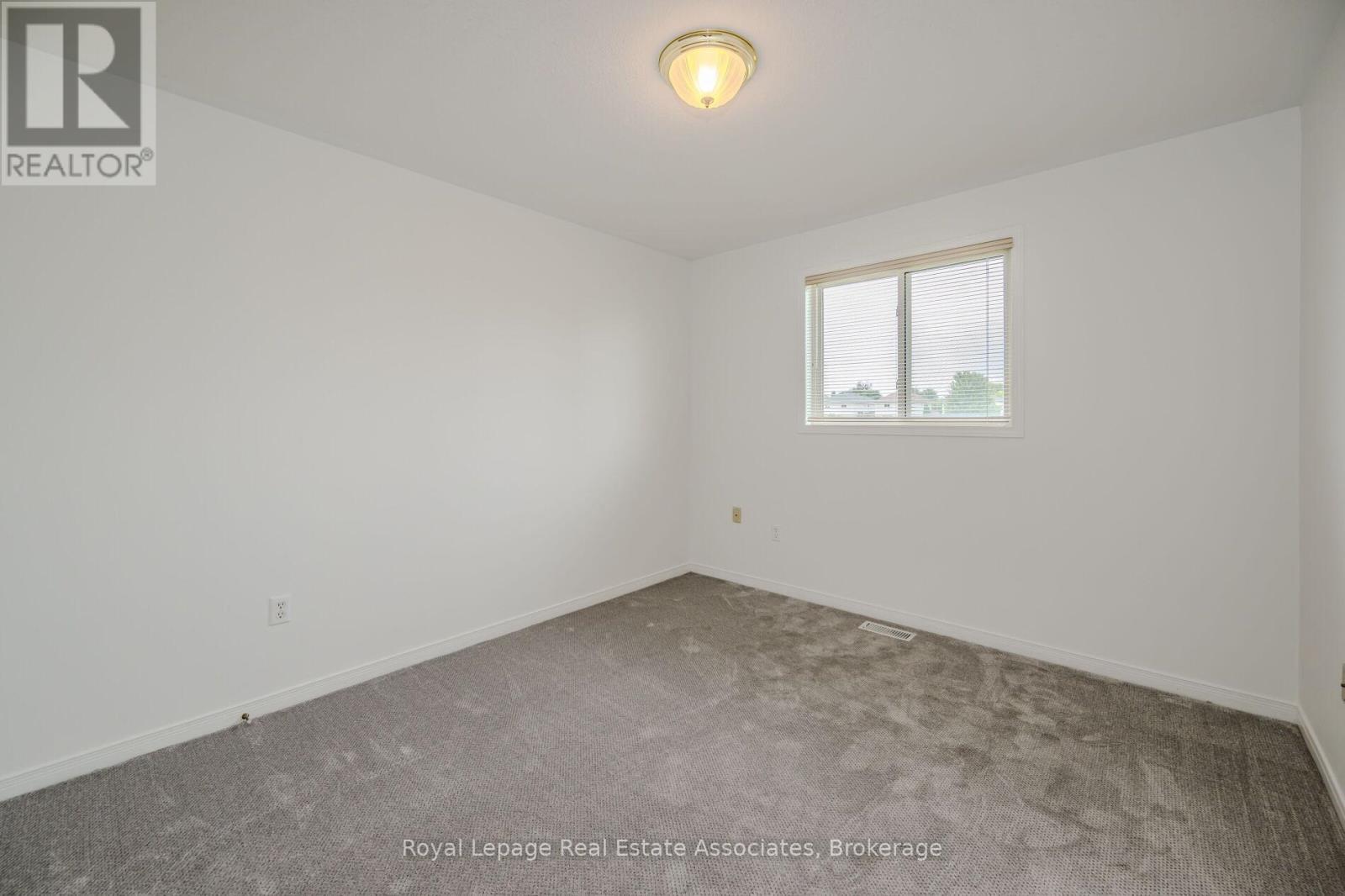 2887 Darien Road Property Photo 21