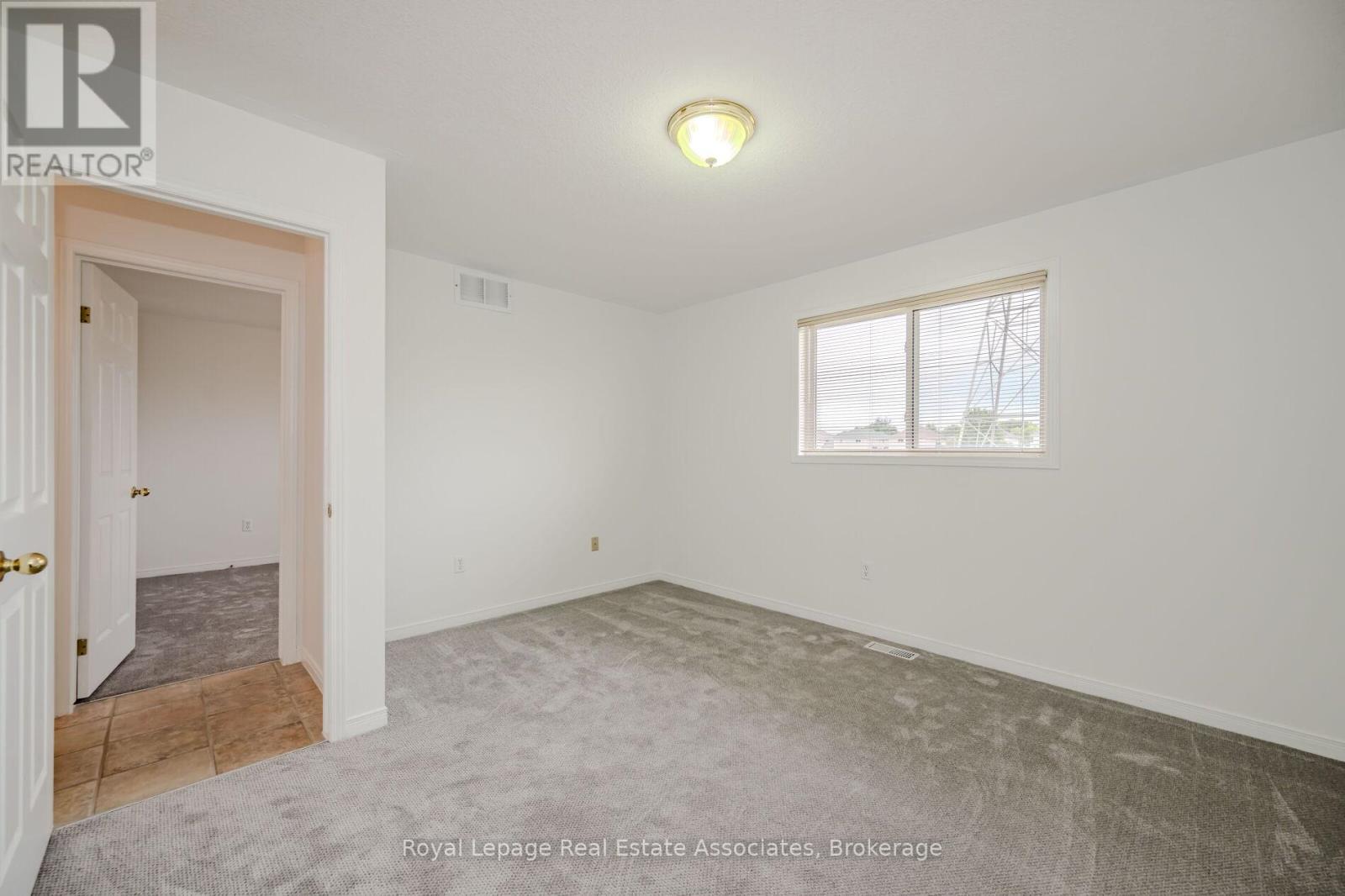 2887 Darien Road Property Photo 23