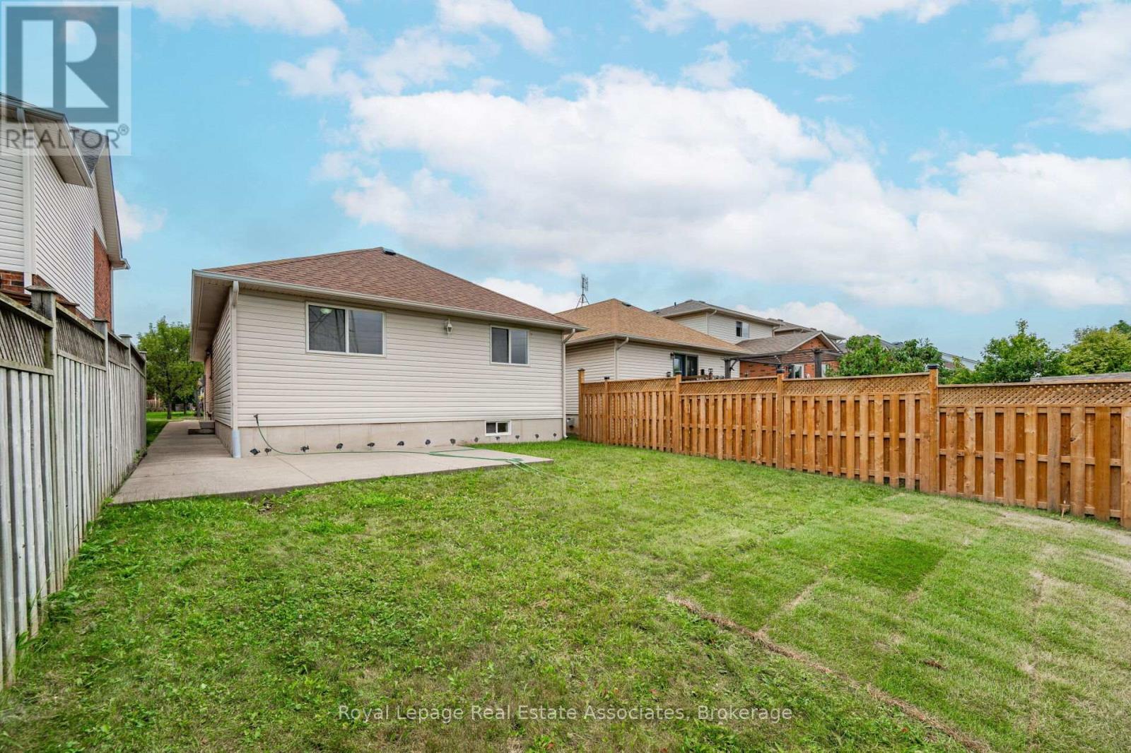 2887 Darien Road Property Photo 37