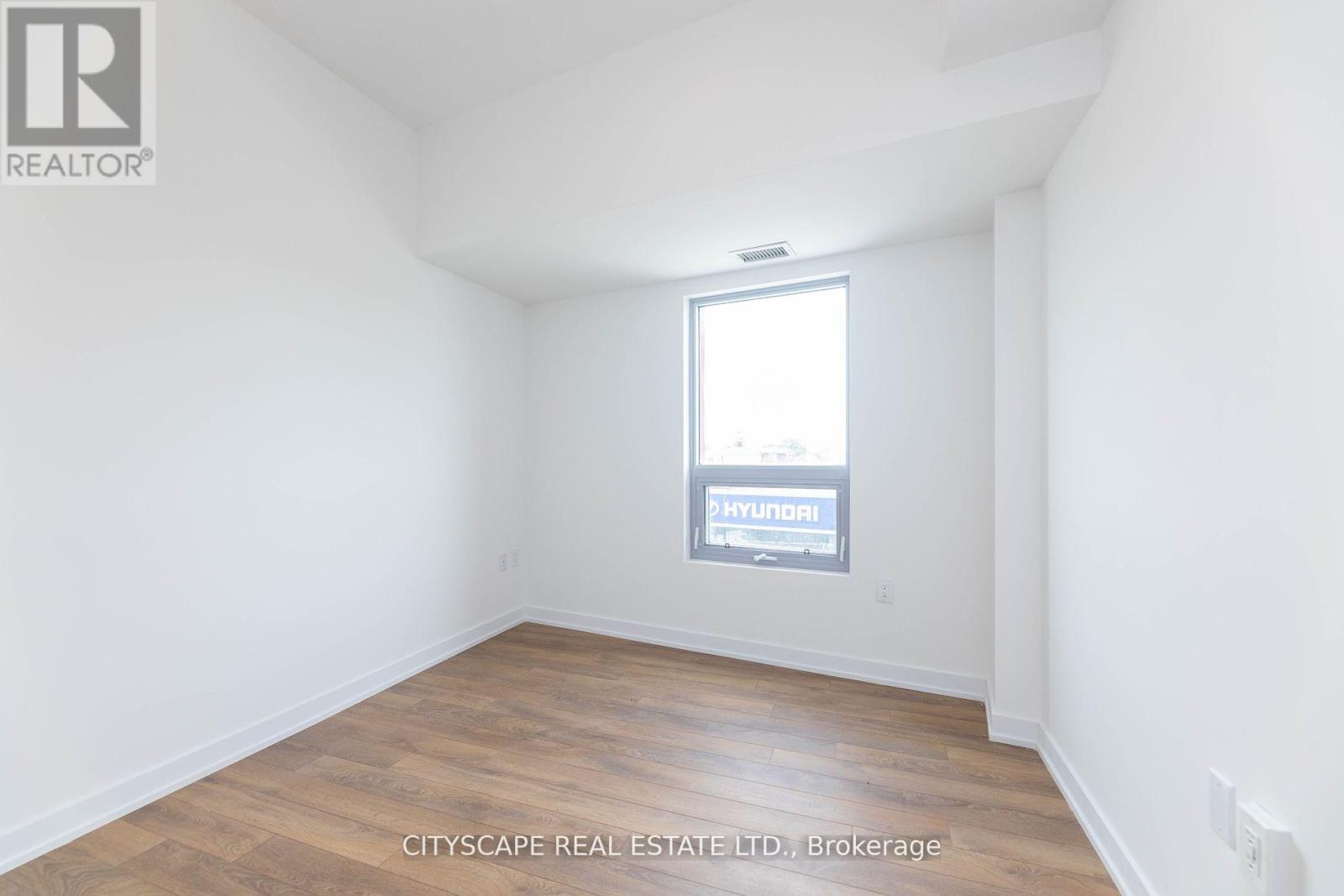 2433 Dufferin Street #509 Property Photo 11