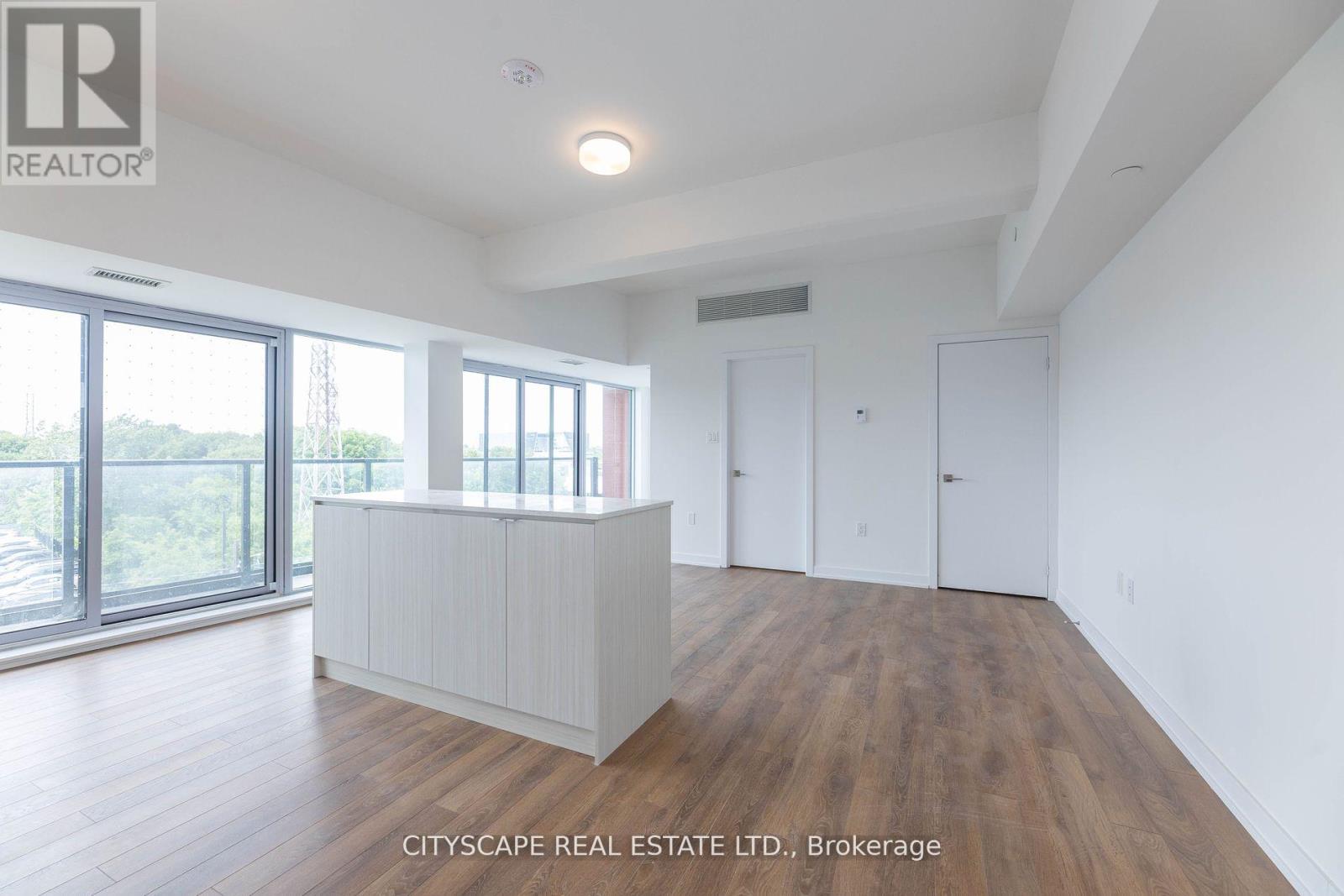 2433 Dufferin Street #509 Property Photo 15