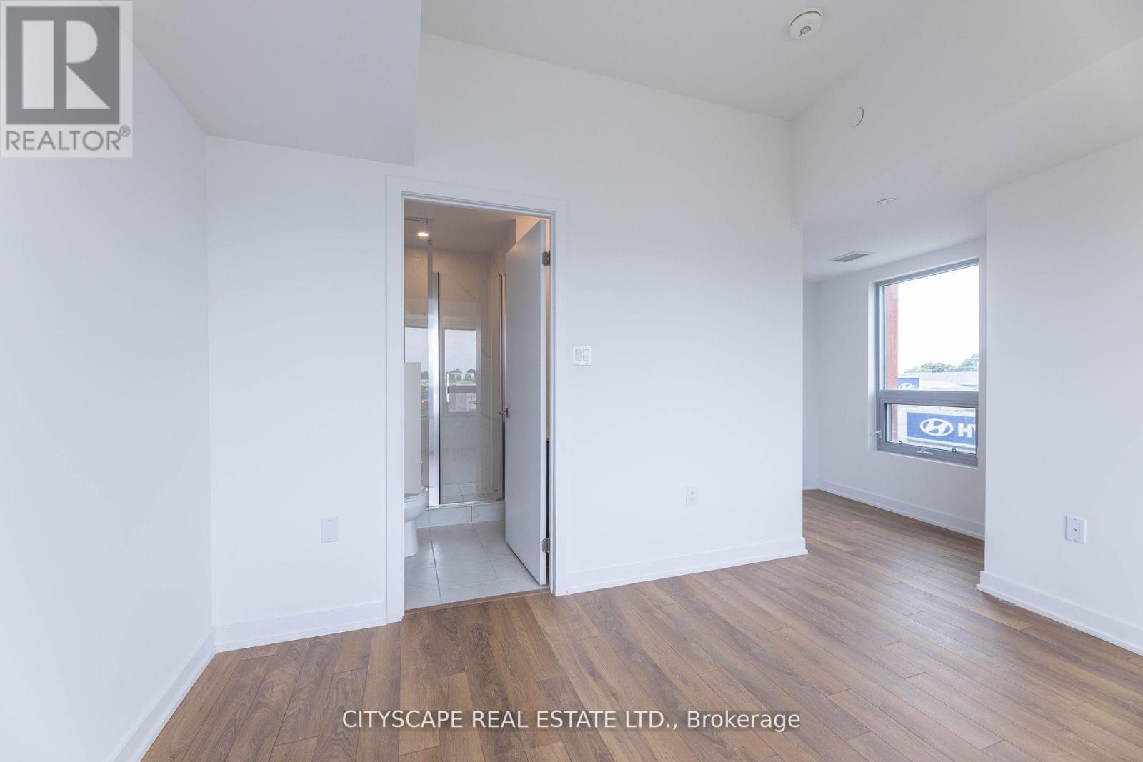 2433 Dufferin Street #509 Property Photo 26