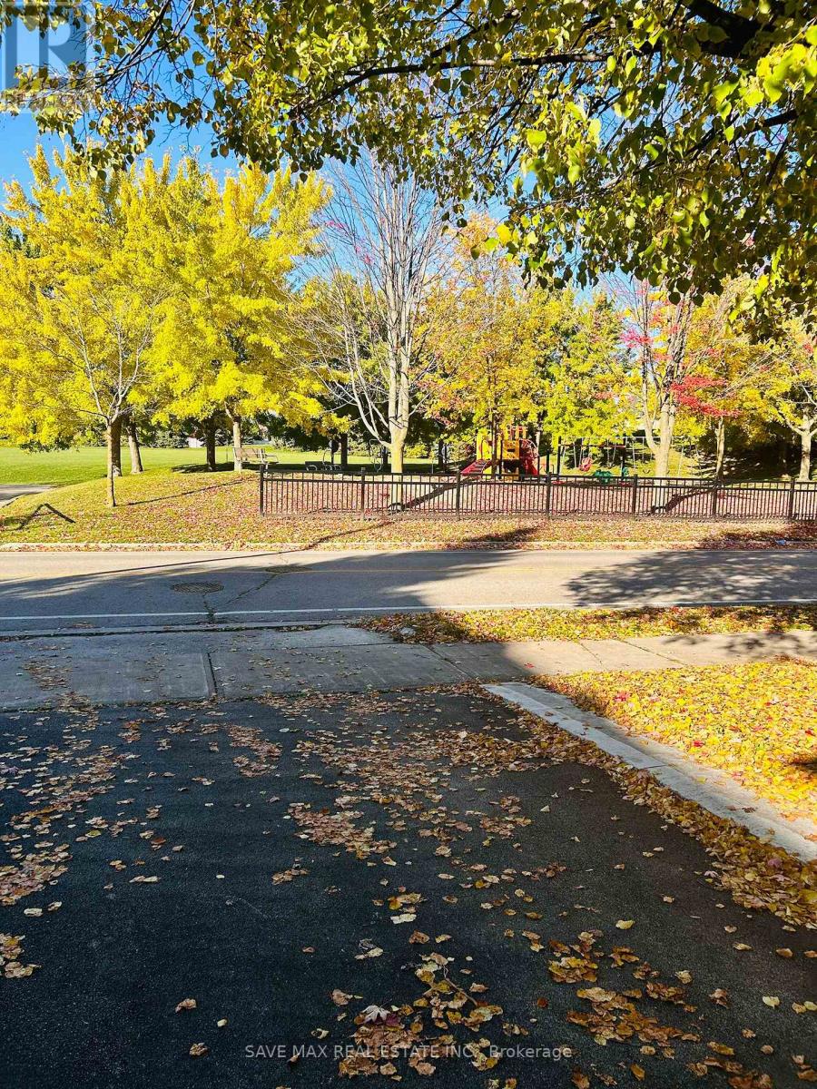 1372 Godwick Drive Property Photo 2