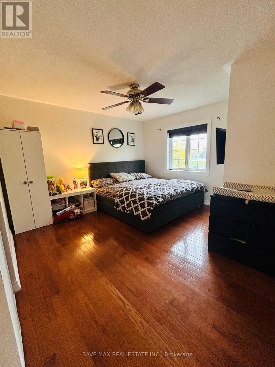 1372 Godwick Drive Property Photo 10